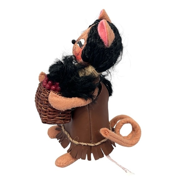 NWOT ANNALEE Native American Indian 6" Girl Mouse Basket of Berries 2006 - Picture 8 of 16